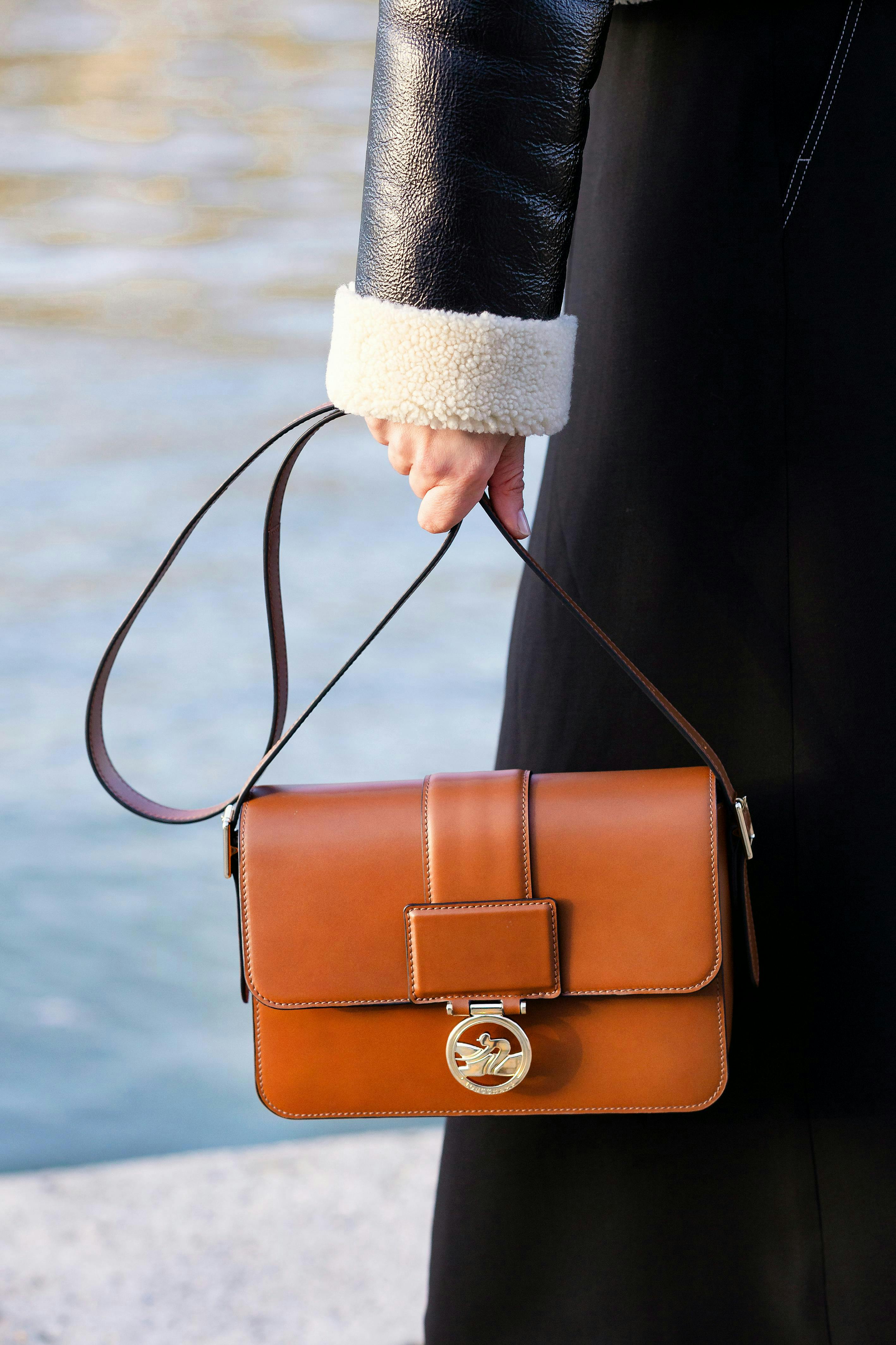 7 fevrier 2022 longchamp ah22 quai henri iv accessories accessory bag handbag purse